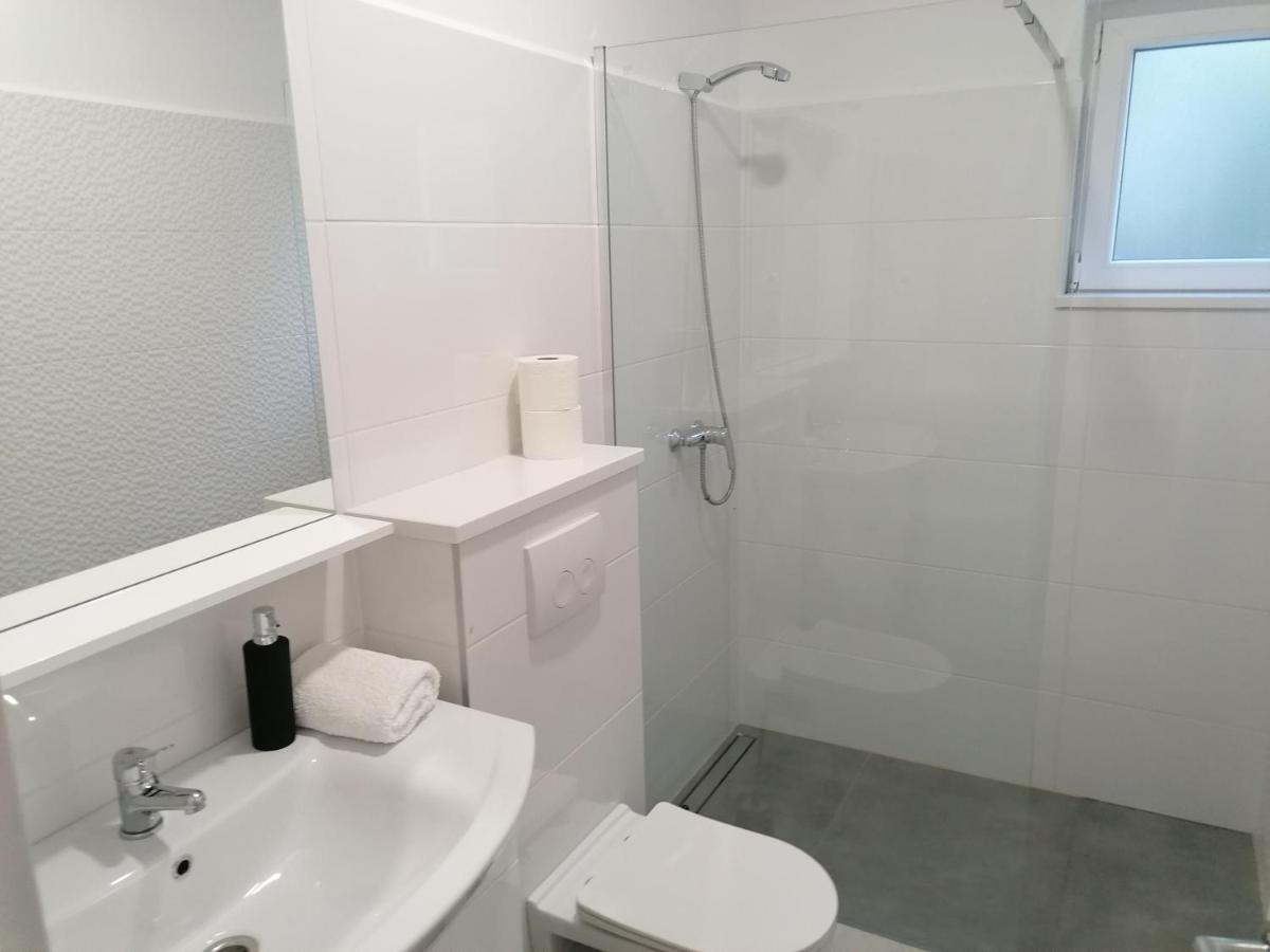 Apartments Dinko Duće Екстериор снимка