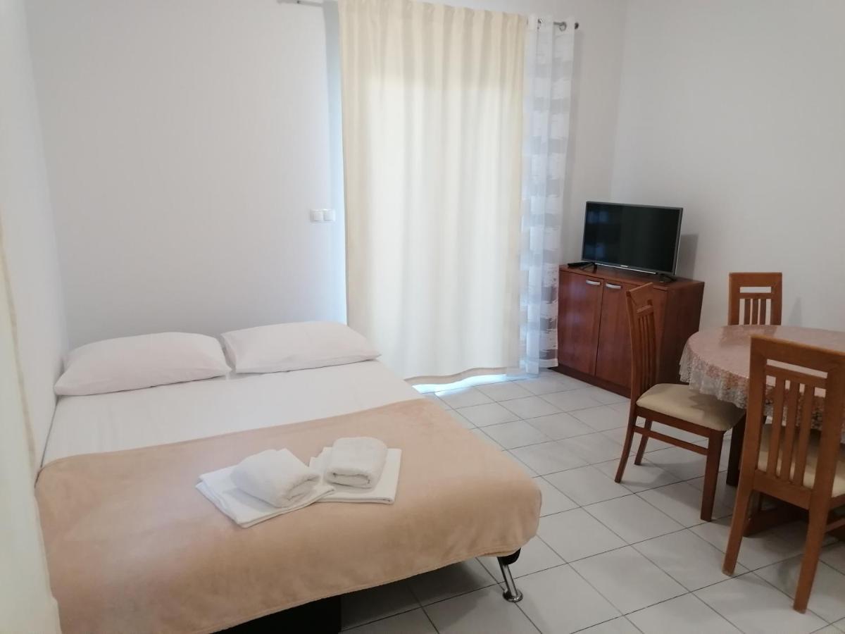 Apartments Dinko Duće Екстериор снимка