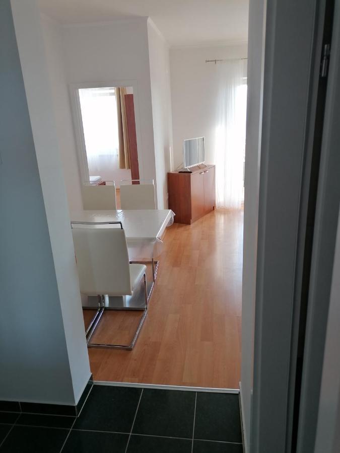 Apartments Dinko Duće Екстериор снимка