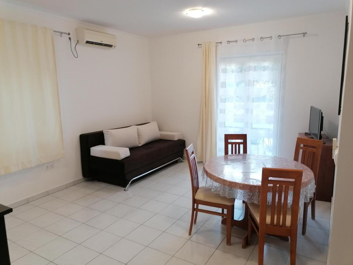 Apartments Dinko Duće Екстериор снимка